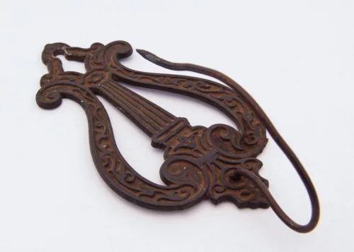Tie Hanger