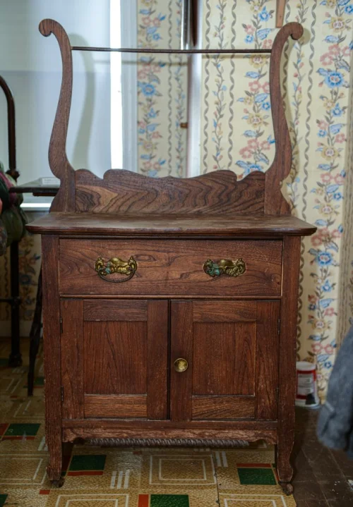 Wash Stand with Towel Rack